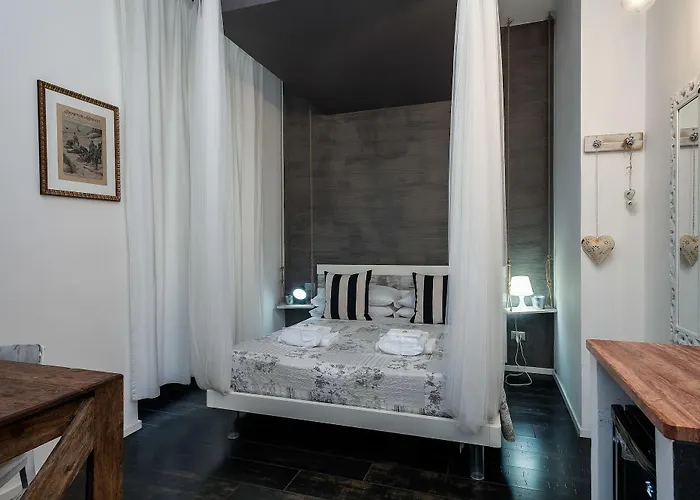 Flat 285 La בית הארחה